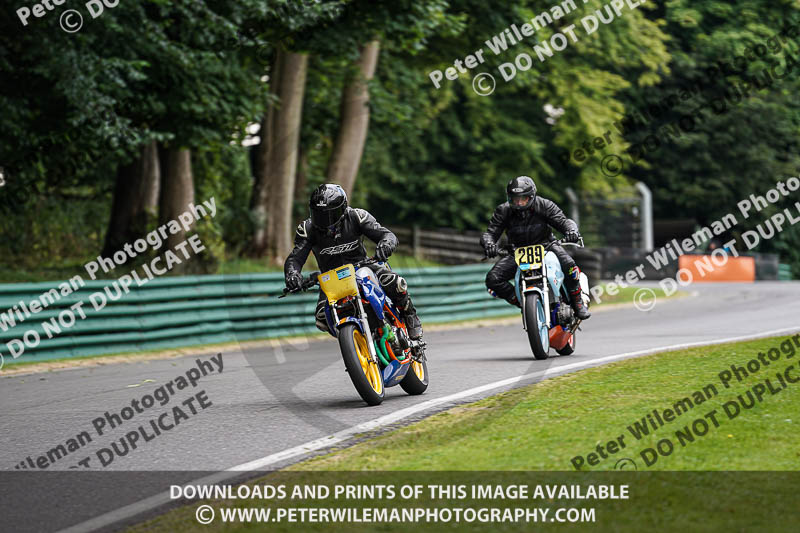 cadwell no limits trackday;cadwell park;cadwell park photographs;cadwell trackday photographs;enduro digital images;event digital images;eventdigitalimages;no limits trackdays;peter wileman photography;racing digital images;trackday digital images;trackday photos